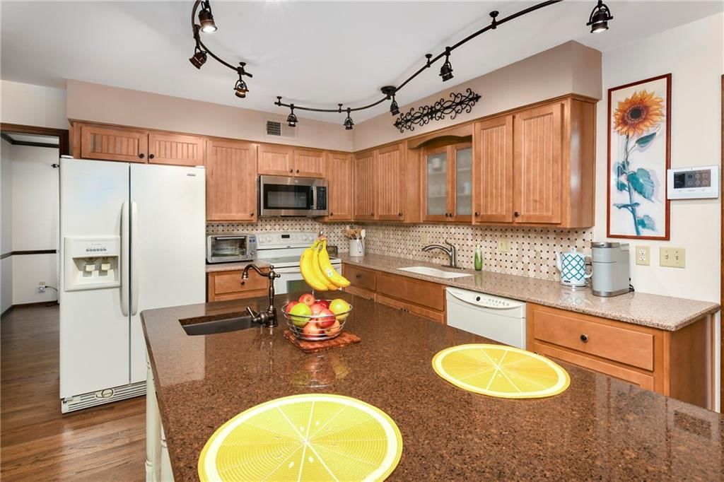 12433 W 105th Street — photo 29