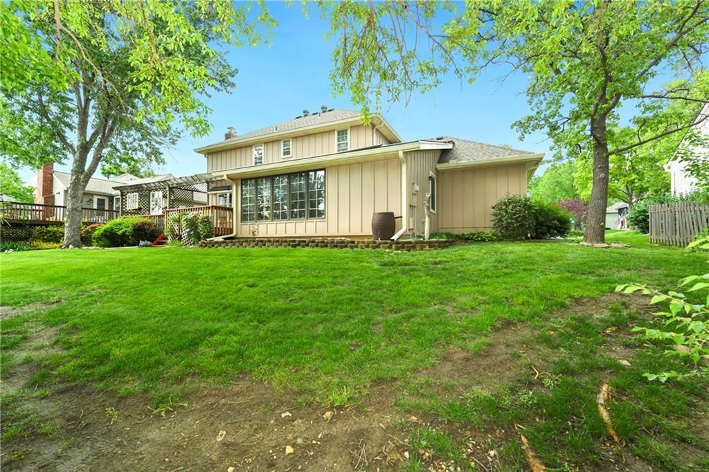 12433 W 105th Street — photo 53