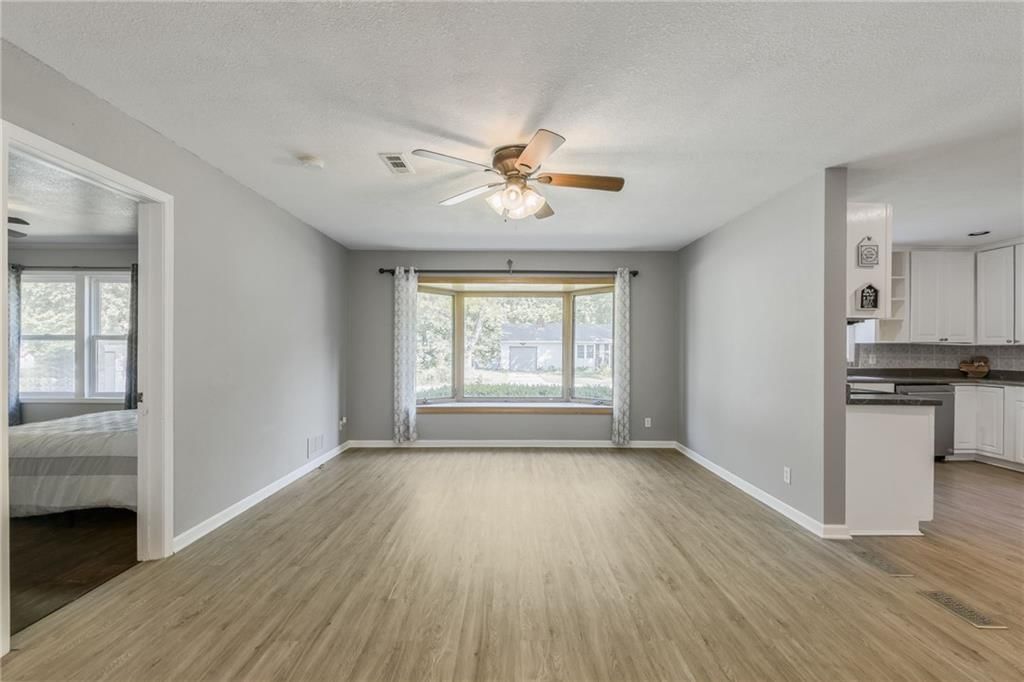 1304 Middlebrook Drive — photo 7