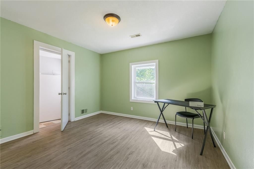 1304 Middlebrook Drive — photo 17