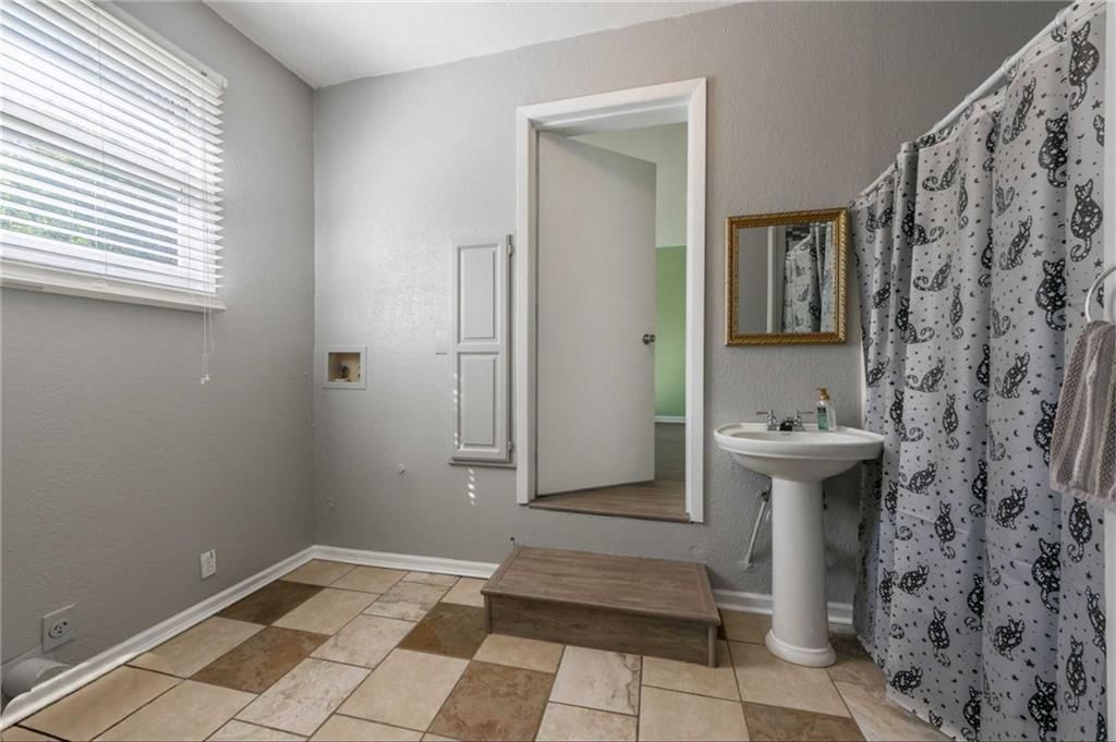 1304 Middlebrook Drive — photo 19