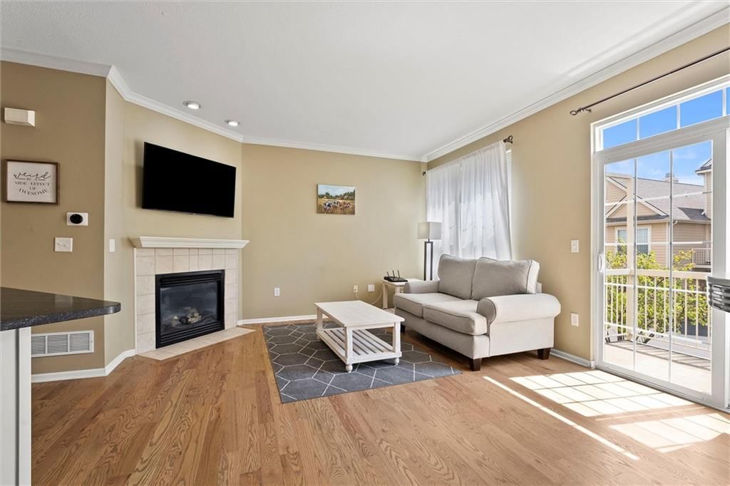 7711 W 158th Terrace — photo 5