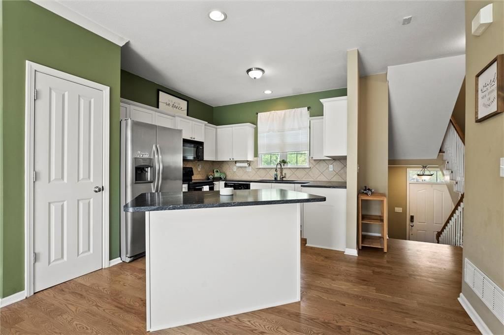 7711 W 158th Terrace — photo 12