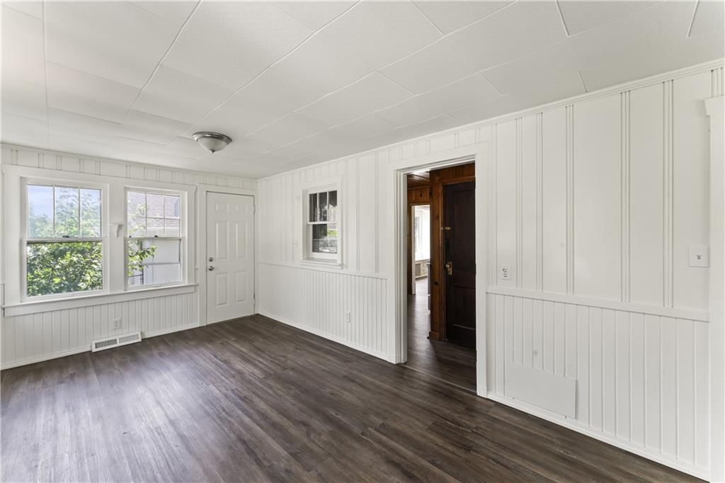 809 S Crysler Avenue — photo 14