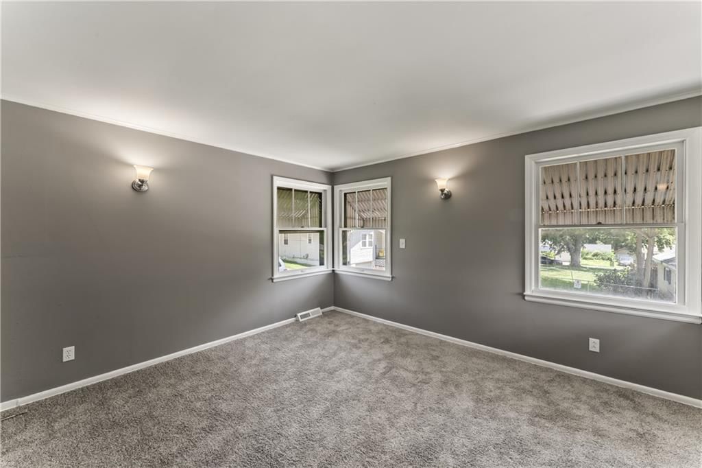 809 S Crysler Avenue — photo 16