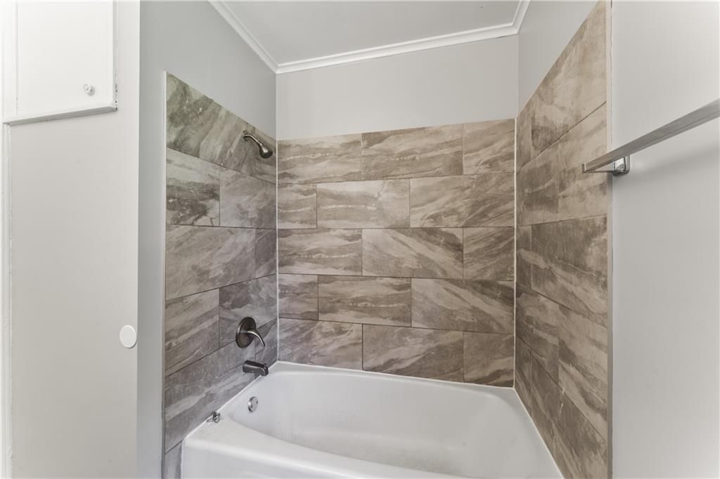 809 S Crysler Avenue — photo 21