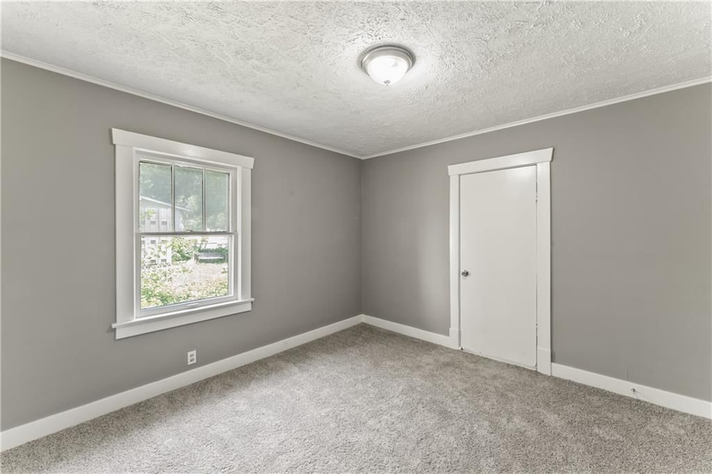 809 S Crysler Avenue — photo 23
