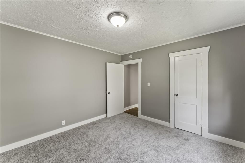 809 S Crysler Avenue — photo 24