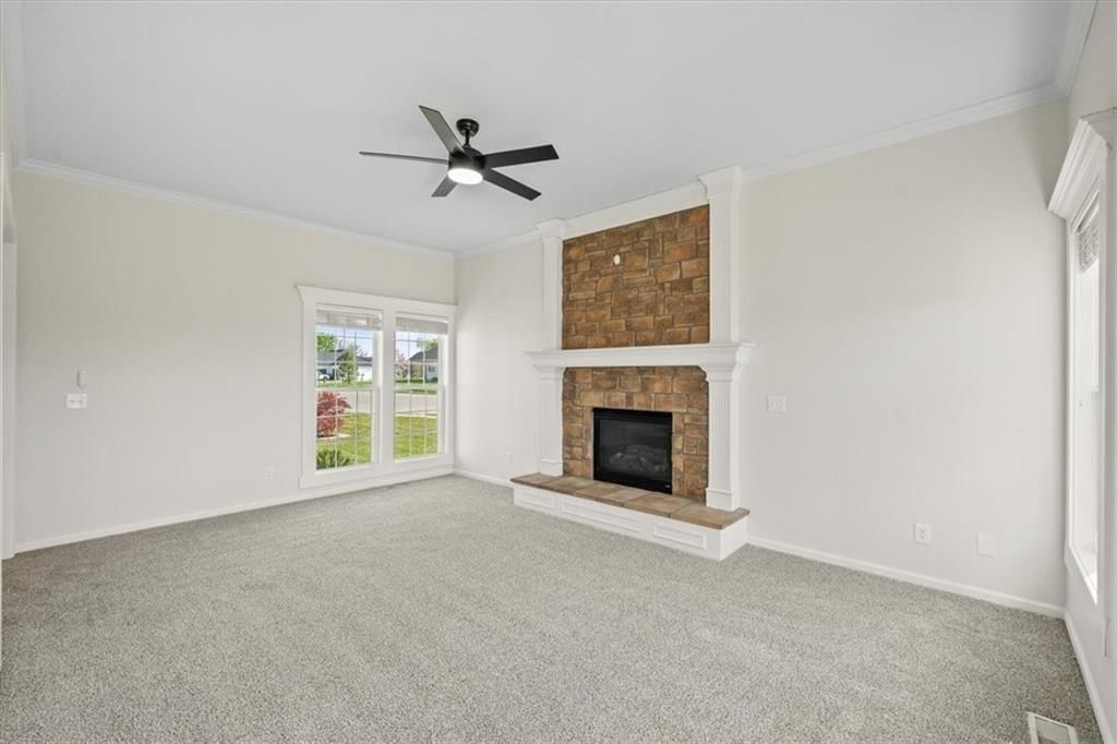 806 Tallgrass Drive — photo 6