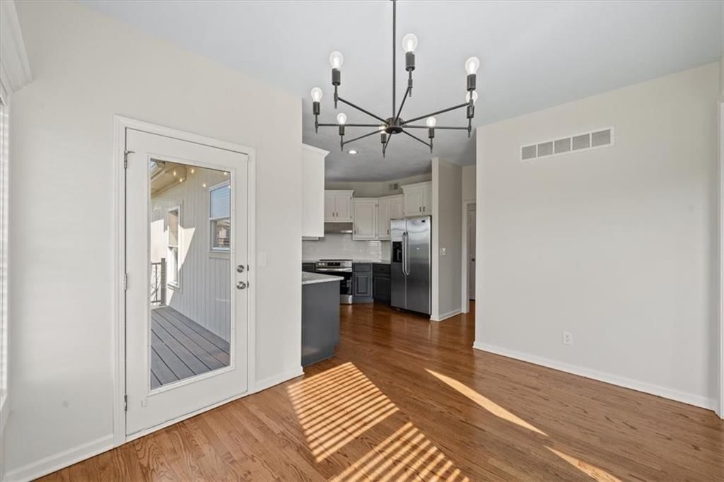 806 Tallgrass Drive — photo 8