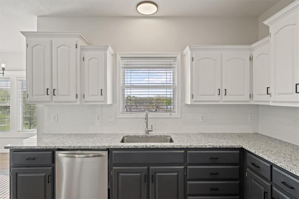 806 Tallgrass Drive — photo 11