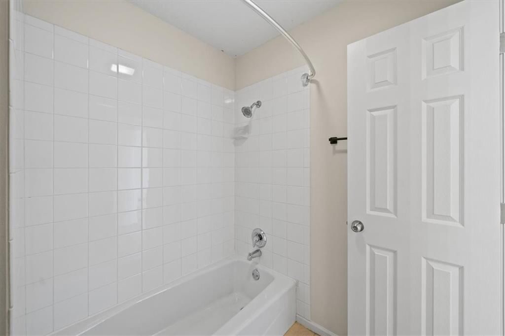 806 Tallgrass Drive — photo 23