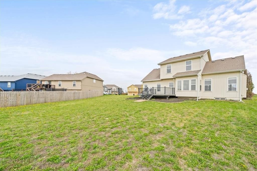 806 Tallgrass Drive — photo 25