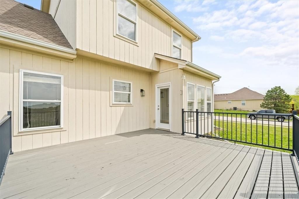 806 Tallgrass Drive — photo 26