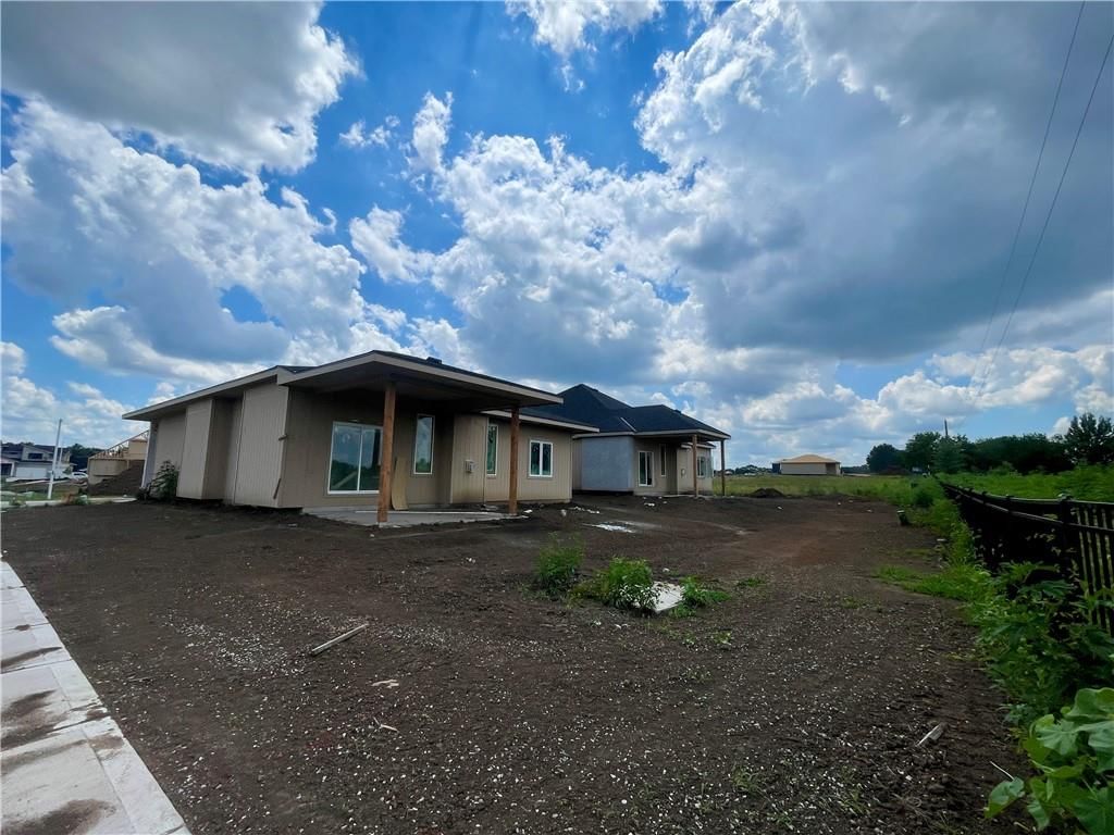 Photo 8 of 45 - 15286 W 161st Street, Olathe, KS 66062