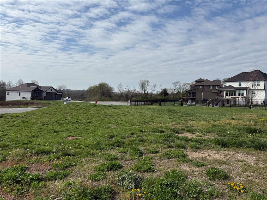 2512 NE Wheatley Drive, Blue Springs, MO