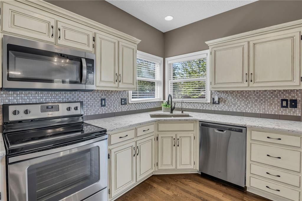 2646 W Mulberry Street — photo 16