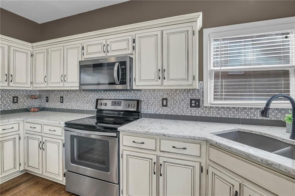 2646 W Mulberry Street — photo 17