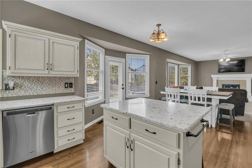 2646 W Mulberry Street — photo 18