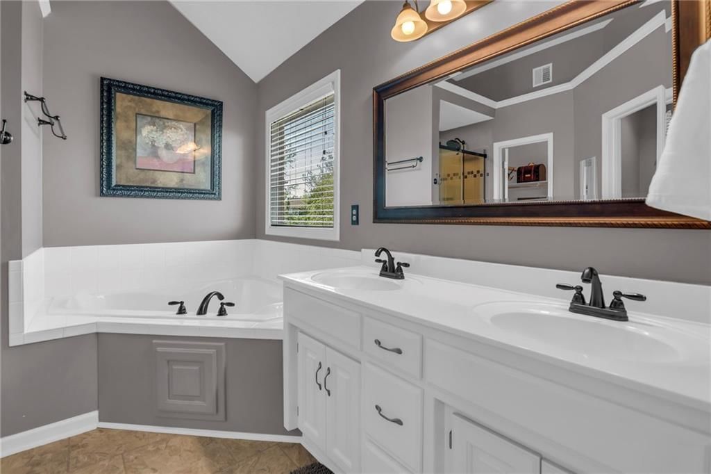 2646 W Mulberry Street — photo 25