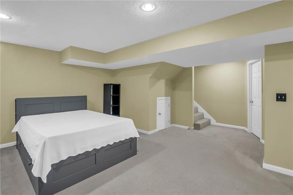2646 W Mulberry Street — photo 33