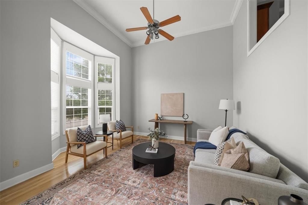 2906 Howell Street — photo 5