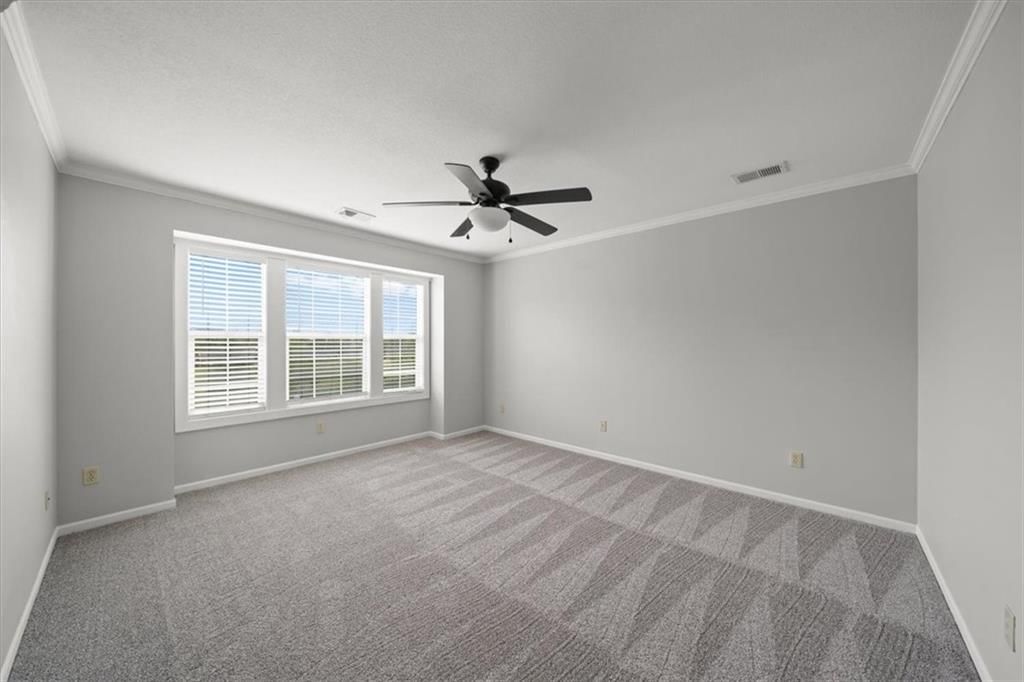 2906 Howell Street — photo 18