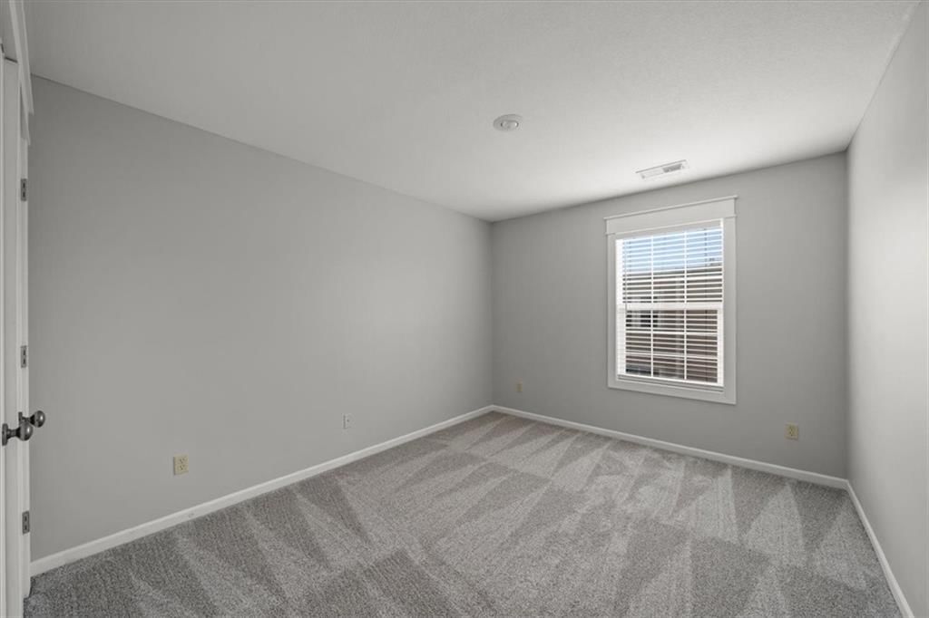 2906 Howell Street — photo 21