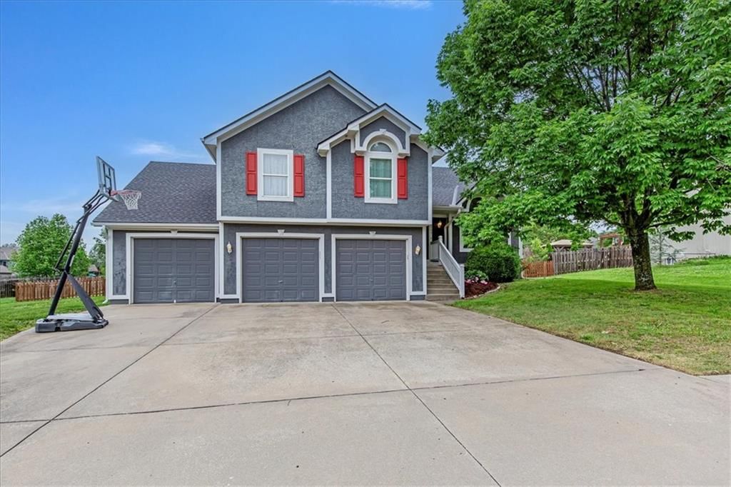 1703 Nottingham Drive — photo 3