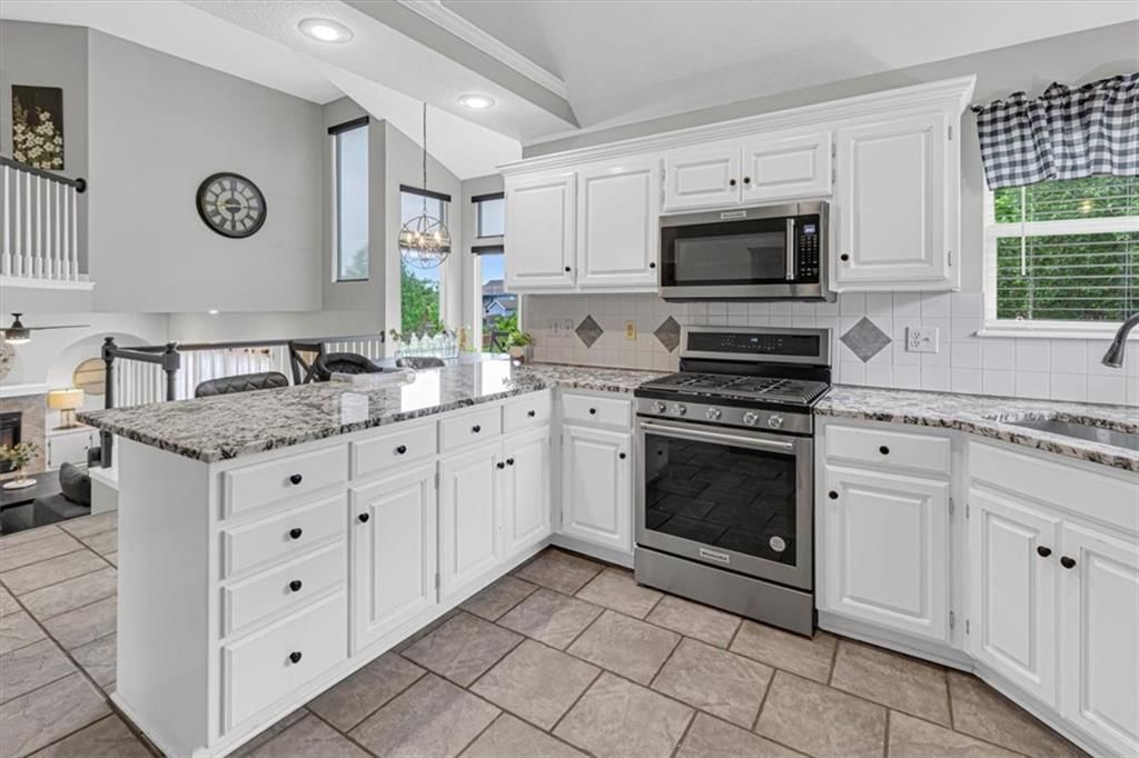 1703 Nottingham Drive — photo 4