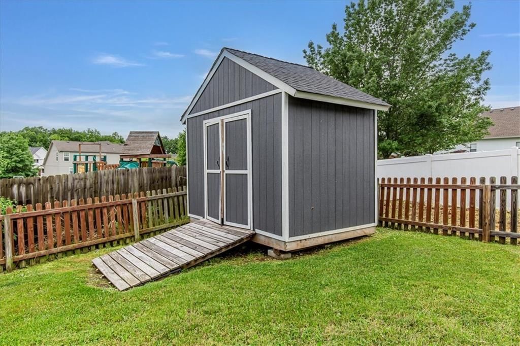 1703 Nottingham Drive — photo 37