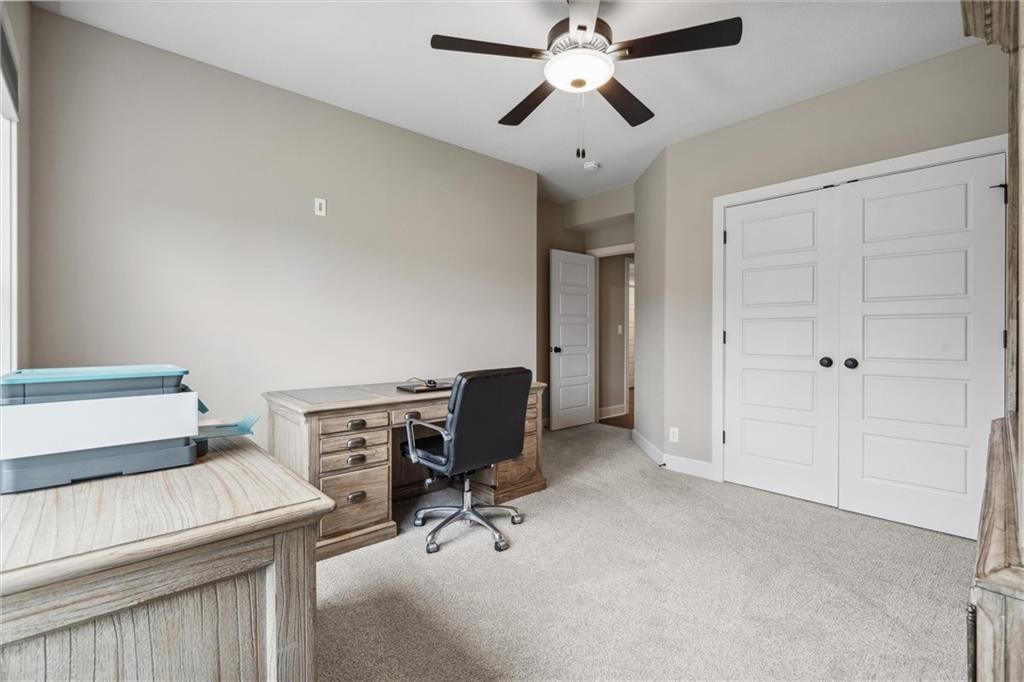 6 Black Hawk Drive — photo 31