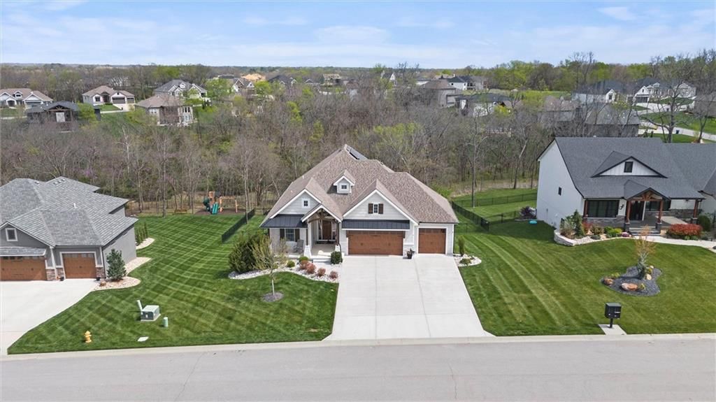 6 Black Hawk Drive — photo 48