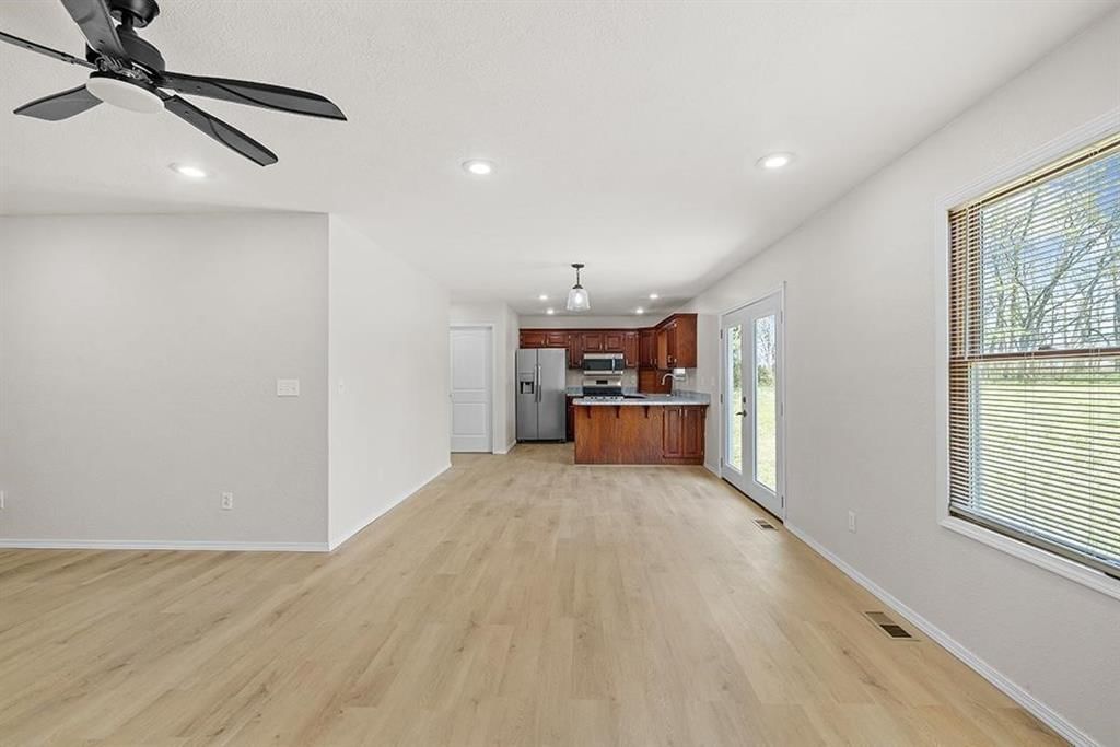 1120 Columbus Street — photo 6