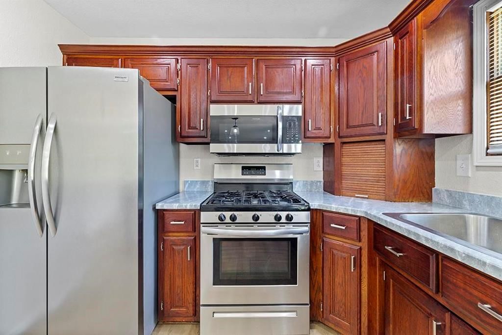 1120 Columbus Street — photo 10