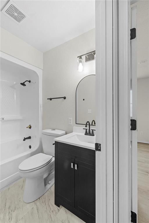 1120 Columbus Street — photo 13