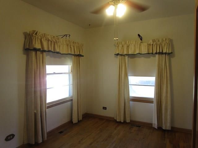 605 S Summit Street — photo 10