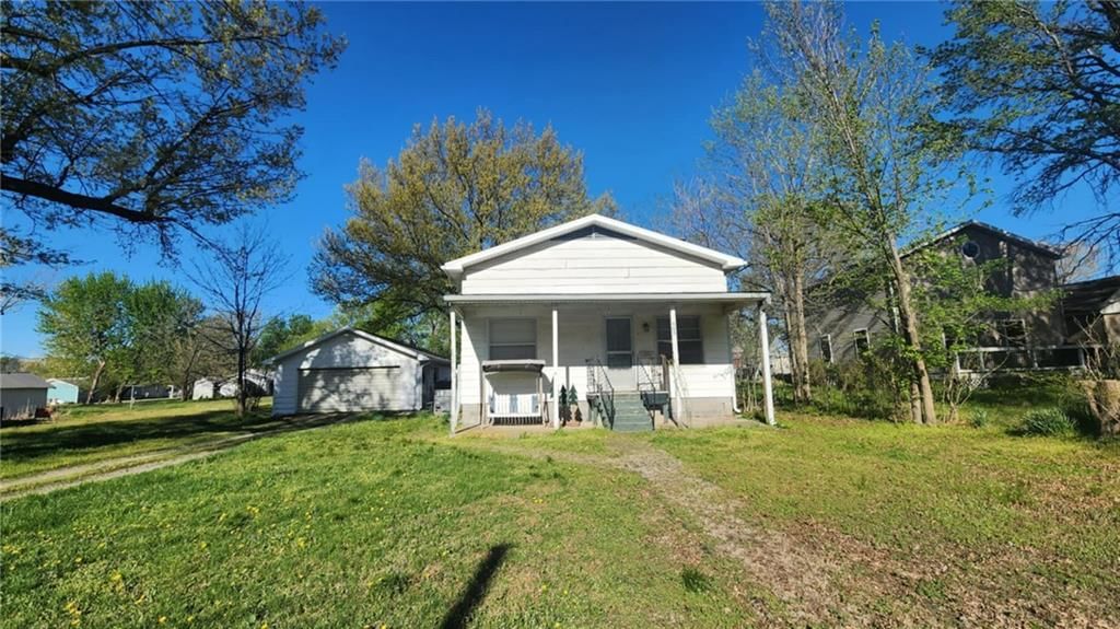 605 S Summit Street — photo 17