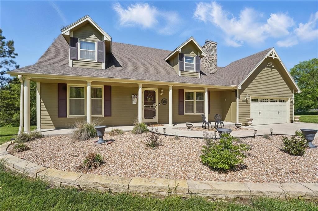 18321 Crestview Drive — photo 2
