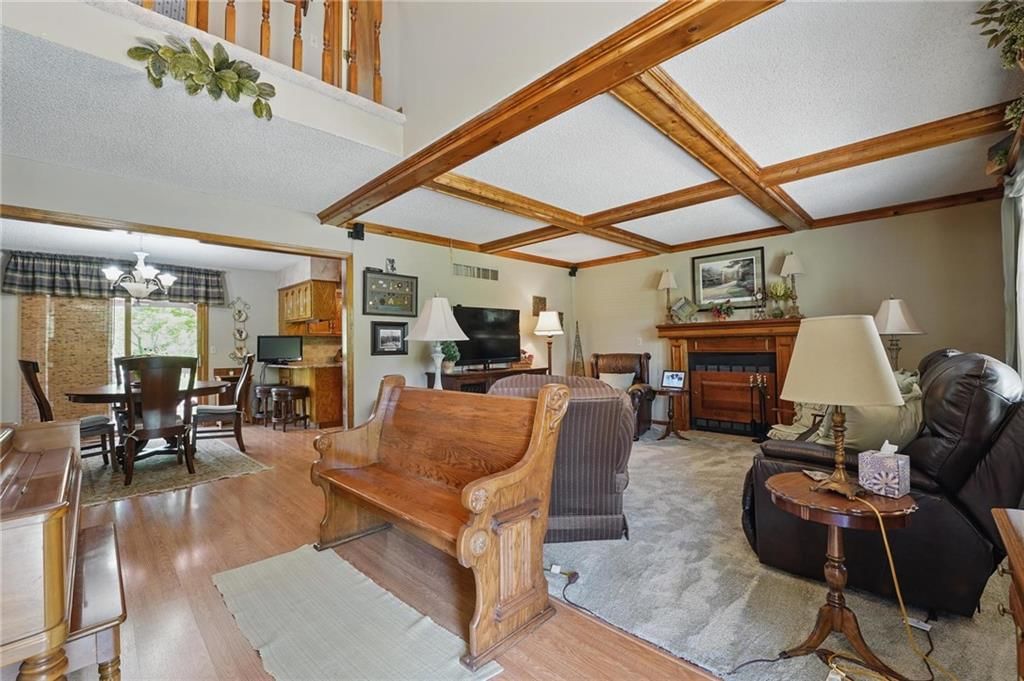 18321 Crestview Drive — photo 4