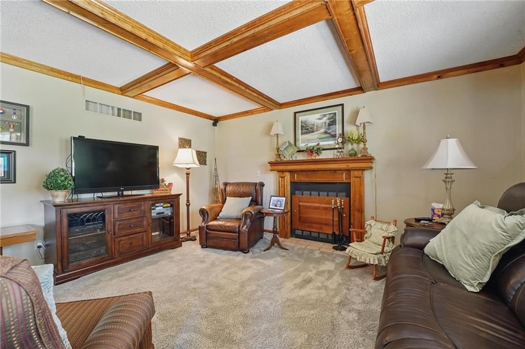 18321 Crestview Drive — photo 6