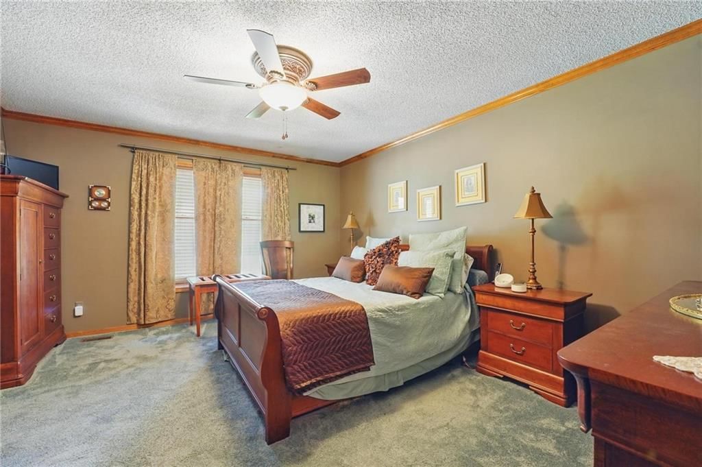 18321 Crestview Drive — photo 11