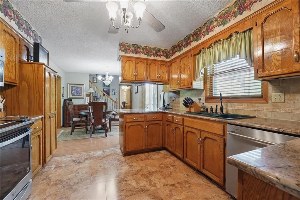 18321 Crestview Drive — photo 16