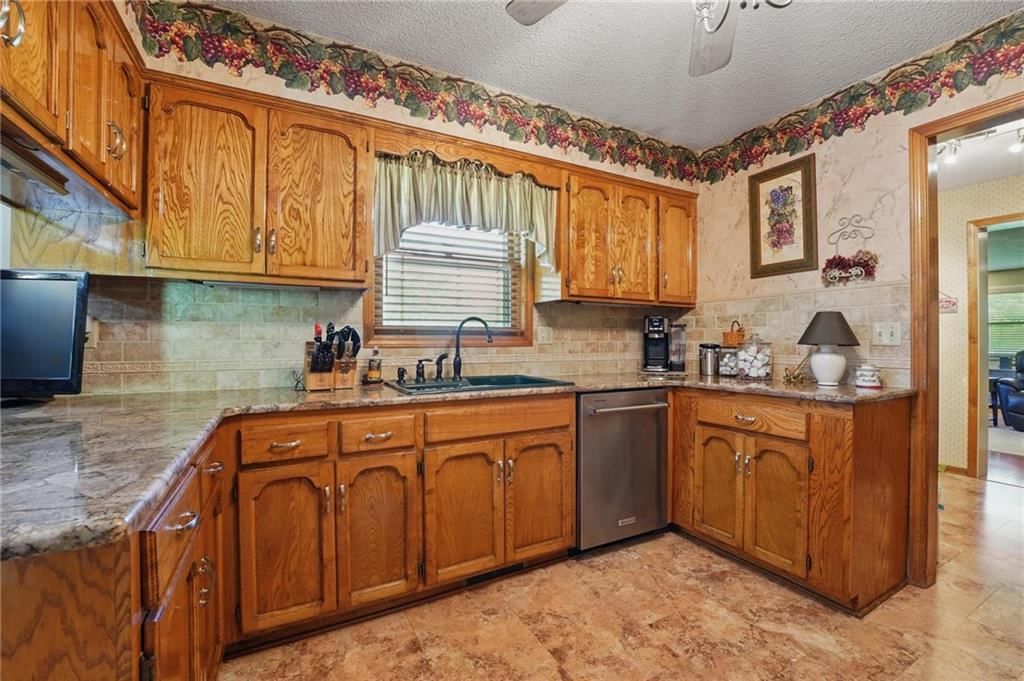 18321 Crestview Drive — photo 17