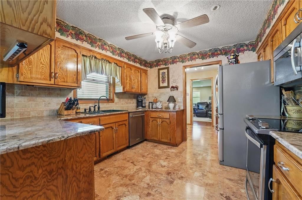 18321 Crestview Drive — photo 18
