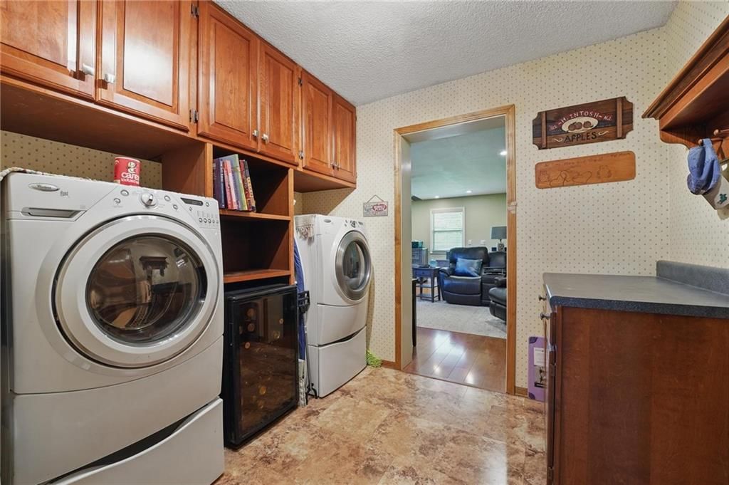 18321 Crestview Drive — photo 20