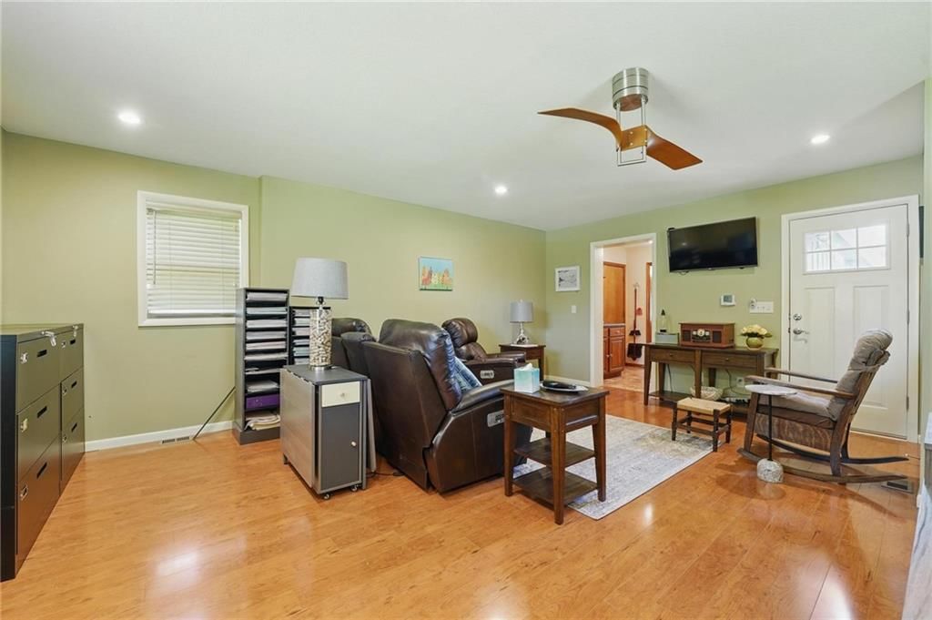18321 Crestview Drive — photo 24