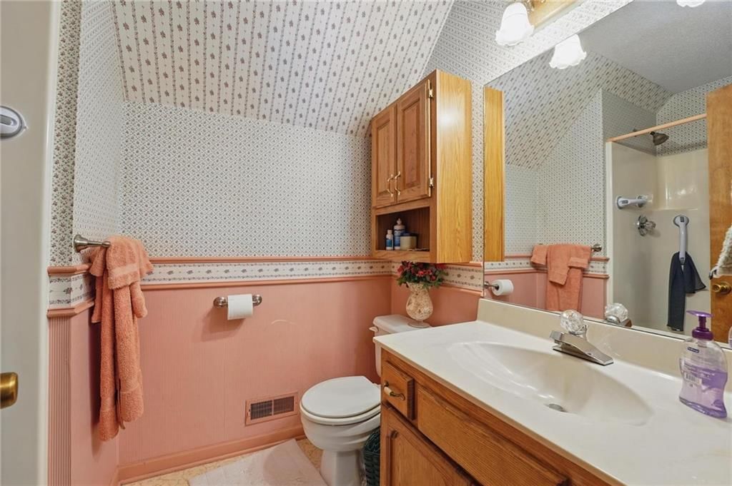 18321 Crestview Drive — photo 28