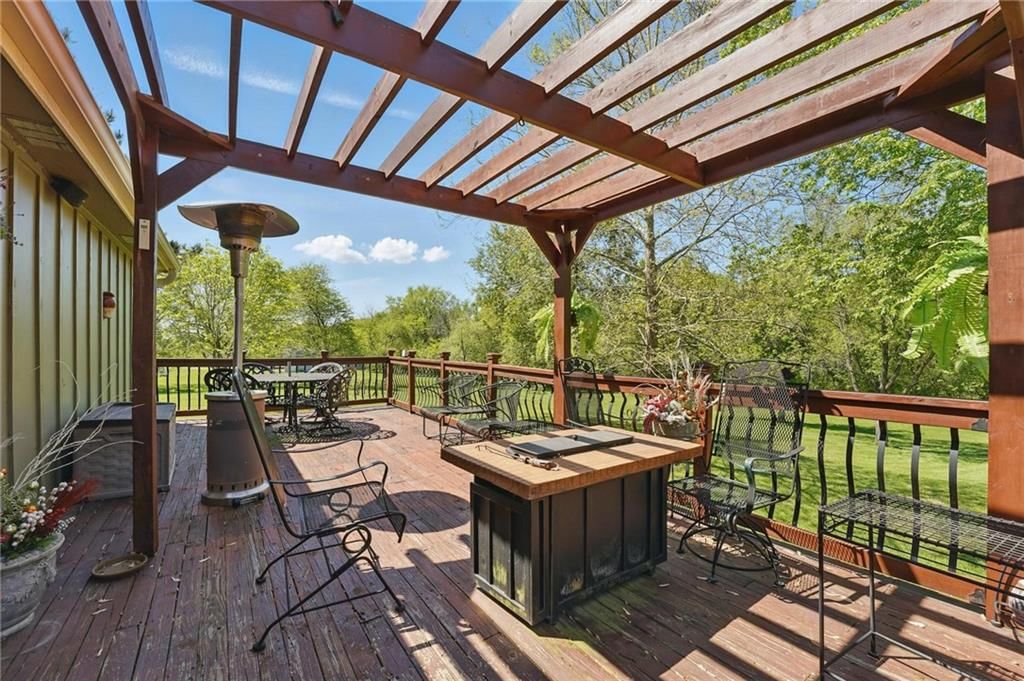 18321 Crestview Drive — photo 33
