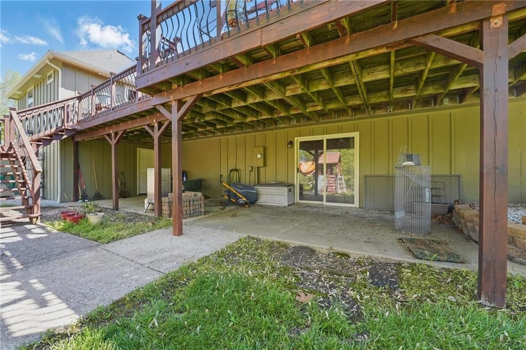 18321 Crestview Drive — photo 35